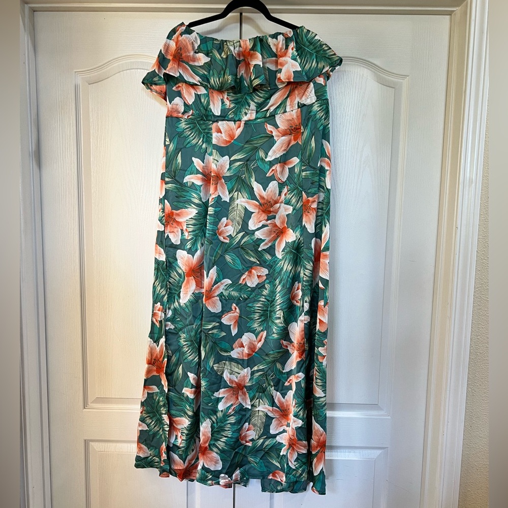 Strapless resort dress